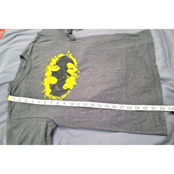 Boys Batman Graphic Print Charcoal Gray Tee, Size M - Picture 6 of 6